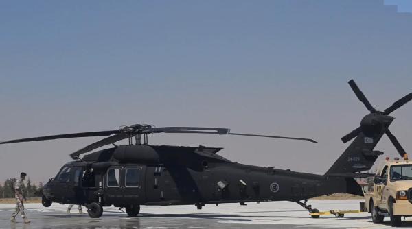 Aviația militară a Turciei a primit al 4-lea T-70. Programul elicopterului Black Hawk turcesc supraviețuiește pe modul „avarie”