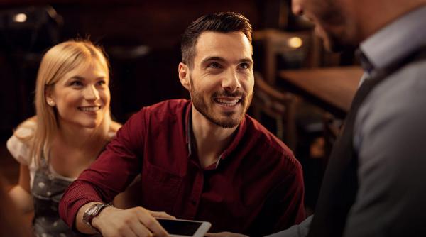 Social gaming: Cum transformă comunitățile experiența de cazino digital