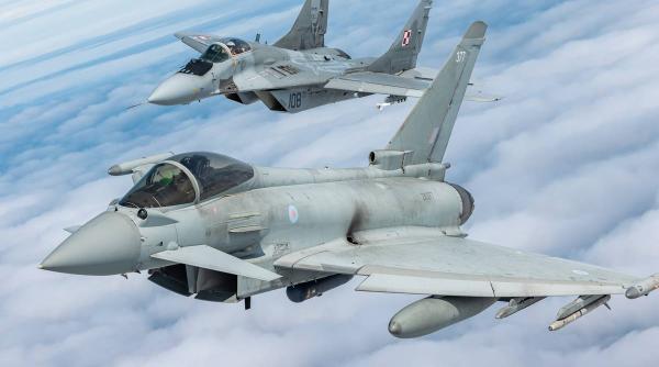 NATO pregătește un răspuns mai ferm la provocările Rusiei. Posibile soluții: Drone înarmate și reguli simplificate pentru doborârea aeronavelor rusești