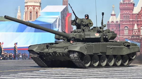 Rusia vrea să „spargă” zidul spre Europa cu T-90: Producția de tancuri, cu motoarele turate la maximum. 2036, anul zero?