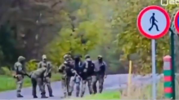 „Omuleții verzi” ai lui Putin, aduși la frontiera baltică. Încă o tactică hibridă a Kremlinului