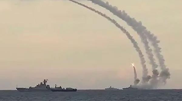 Rusia a desfășurat exercițiul nuclear anual: Rachete balistice și de croazieră au fost lansate de pe uscat, din aer și de pe mare 