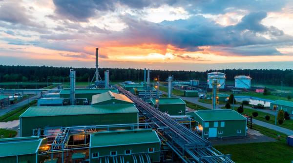 Lukoil ar putea fi preluat de Carlyle. Grupul american are investiții și în sectorul energetic românesc