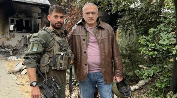 Rusia îl declară „terorist” pe opozantul Mihail Hodorkovski, critic acerb al războiului și regimului Putin