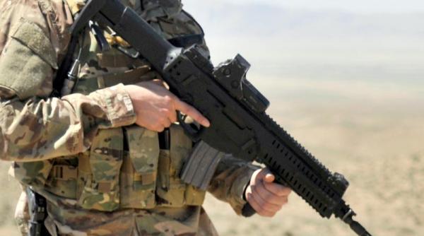 Viitoarele arme de asalt ale României, prin fonduri SAFE. Beretta plusează cu pistoale și automate fabricate aici cu transfer complet de tehnologie