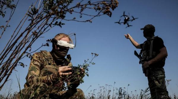 Lecția învățată de Finlanda din Ucraina: De ce dronele mari, tip Bayraktar, sunt considerate acum „ținte sigure”, dar soluţia vine de la modelul FPV