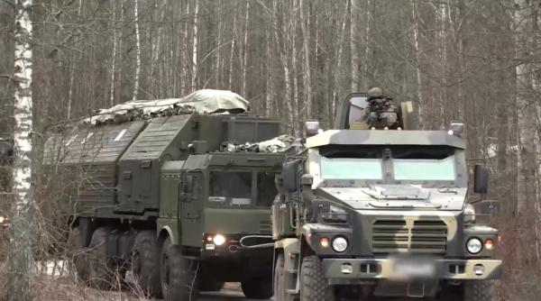 Enigma Oreshnik în Belarus: De ce a ascuns Rusia lansatorul rachetei la ceremonia oficială de pe aerodromul Krichev-6 (FOTO/VIDEO)