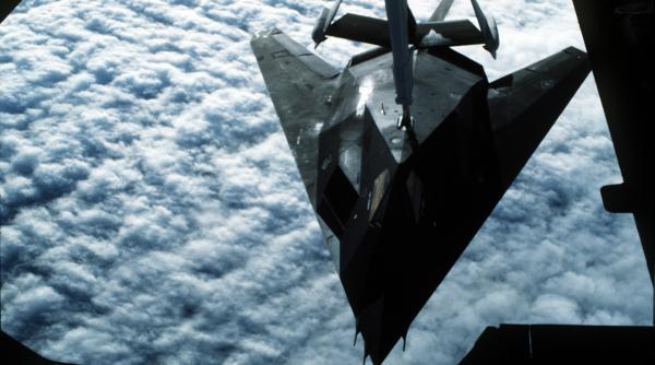 De ce refuză Forțele Aeriene ale SUA să trimită la casat avioanele F-117 Nighthawk până în 2034