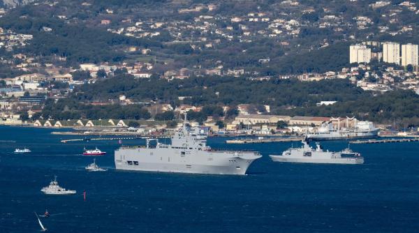 Franța trimite în Indo-pacific o fregată și o navă din clasa Mistral