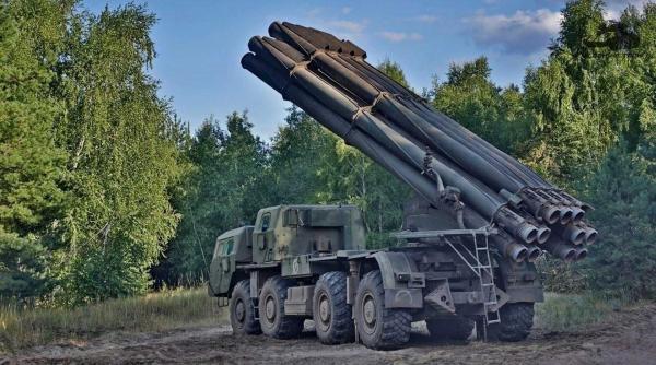 Echivalentul rusesc al HIMARS, făcut bucăți de o dronă ucraineană în mijlocul unui atac (VIDEO)