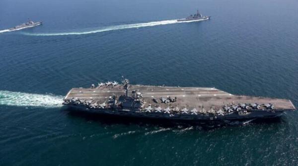 Iranul susține că a atacat portavionul USS Abraham Lincoln cu patru rachete balistice