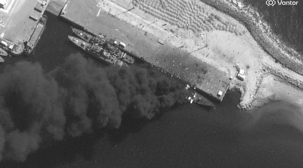 Imaginile din satelit confirmă scufundarea flotei iraniene:  În primele etape ale Operației Epic Fury au fost distruse navele de luptă aflate în portul Konarak