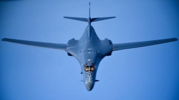 SUA aruncă în luptă împotriva Iranului bombardiere B-1B via Europa. Cum schimbă războiul această decizie după ce aliatul britanic „cedat”
