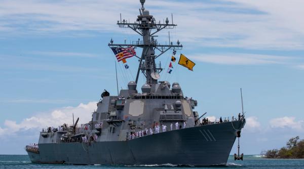 USS Spruance a scris istorie în Golful Oman: Primul distrugător american care deschide focul asupra unei nave inamice în ultimii 38 de ani