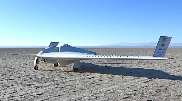Mini-bombardierul stealth: SUA au testat prototipul XRQ-73, drona cu propulsie hibridă inspirată de designul lui B-2 Spirit