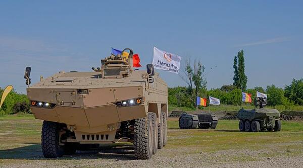 BSDA 2026: Conglomeratul sud-coreean Hanwha Aerospace propune transportorul blindat modular Tigon 8x8