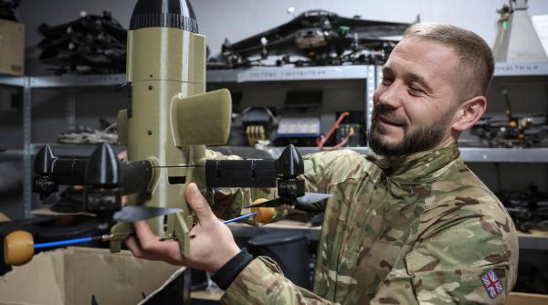 Cooperare militară de urgență după incidentul din Galați: Nicușor Dan și Volodimir Zelenski anunță producția comună de drone tactice