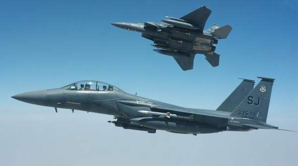 Avionul F-15 american a fost lovit de o rachetă chineză. Primul avion al SUA doborât de foc inamic în ultimele decenii, victima unui sistem MANPAD chinezesc