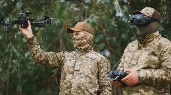 Ciclul „senzor-trăgător” comprimat la 15 minute: Transmiterea imaginilor din satelit pe telefoanele soldaților ucraineni reduce timpul de decizie cu 90%