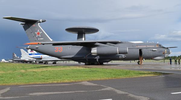 Scut civil pentru A-50: Rușii au găsit o soluție împotriva dronelor ucrainene și și-au mutat prețioasele avioane A-50 pe aeroporturi civile