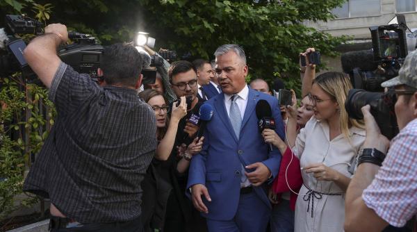 Guvernul Adrian Veștea nu a trecut de Parlament. Veștea a „căzut” la votul de învestire