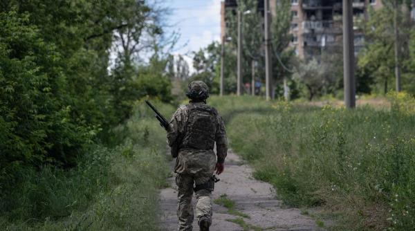 Rușii încearcă încercuirea „centurii de fortărețe” din Donbas. Unități ruse au intrat în Kostiantinivka și Lîman, dar de ceea ce au acum rușii nevoie e exagerarea avansului în Ucraina