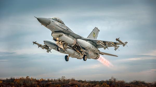 Pragmatismul industriei poloneze de apărare: PGZ negociază mentenanța avioanelor ucrainene F-16 și MiG-29, ignorând tensiunile politice bilaterale