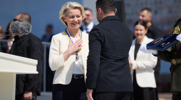 Mesaj subtil pentru Polonia? Zelenski o decorează pe șefa Comisiei cu Ordinul Europei: ”O recunoaștere pe care nimeni nu o poate lua vreodată”