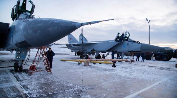 Rușii mai pierd un avion. Su-24, lovit de drone ucrainene chiar când se pregătea să decoleze de pe aerodromul Saki 