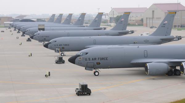 SUA vor disloca în Bulgaria aeronave de realimentare în aer KC-135. Timp de două luni, baza aeriană Bezmer va fi folosită pentru sprijinirea misiunilor în  Orientul Mijlociu