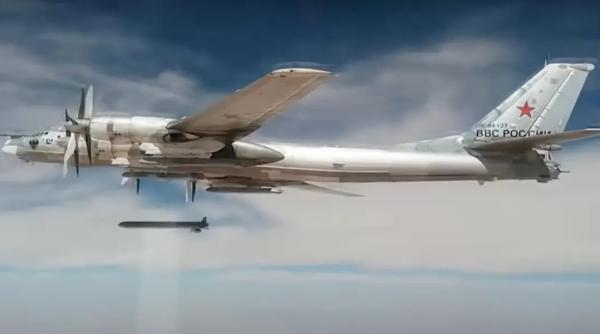 O rachetă de croazieră rusească Kh-101 a explodat pe teritoriul NATO, la frontiera cu Ucraina. Racheta s-a prăbușit înainte de a fi angajată de un F-16 polonez
