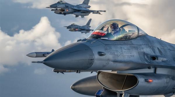Zboruri de spionaj la granița Poloniei: Avioane F-16 au interceptat succesiv aeronave rusești Il-20. Tacticile Moscovei în Marea Baltică