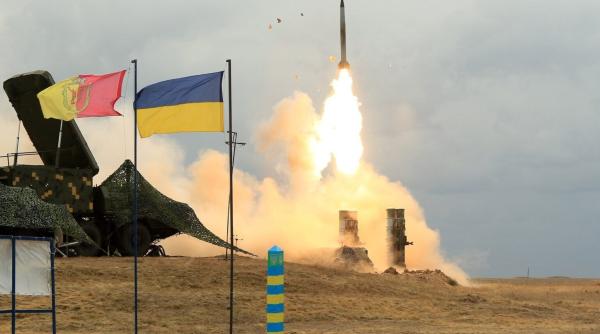 Alternativă la lipsa rachetelor interceptoare Patriot: SUA și Ucraina dezvoltează noi muniții și modernizează sistemul S-300
