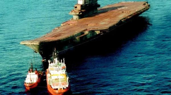 Cum a devenit un cazinou plutitor rus, primul portavion chinez. Minciuna Liaoning de 20 de milioane de dolari care a modificat raportul de forțe în Pacific 