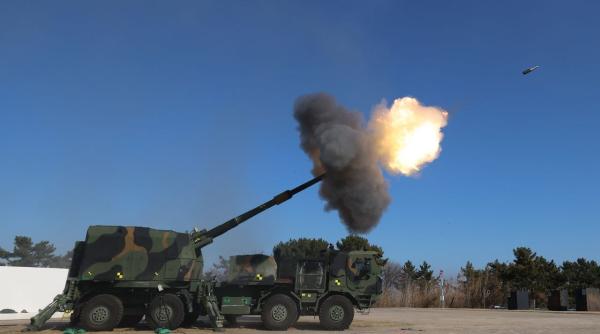 SUA aleg K9 Thunder pe roți ca prototip pentru viitorul obuzier. K9MH pe roți, o soluție și pentru România?