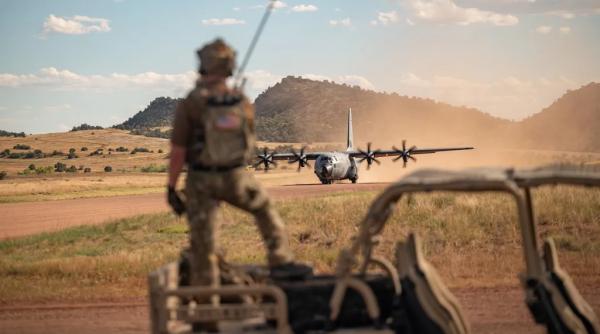 SUA sprijină unificarea Armatei libiene într-un moment tensionat intern. Vizită la Ramstein, unde lideri libieni au zburat cu un  C-130J Super Hercules și au discutat restructurarea