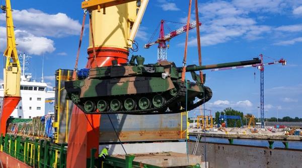 Polonezii accelerează ritmul achizițiilor militare: Primele 28 de tancuri K2 Black Panther dintr-un nou contract au intrat în dotarea Armatei Poloniei
