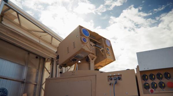 Armata SUA a doborât cu laser trei drone. Misiunea, la granița cu Mexicul