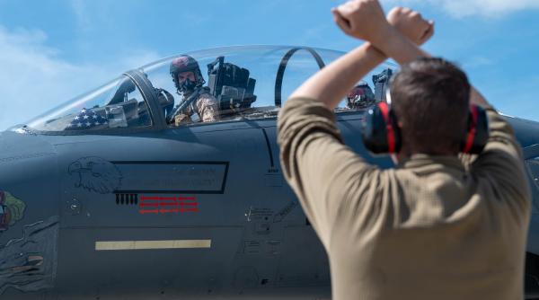 Avioane A-10 și F-15 avariate la sol: Rachetele balistice lansate de Iran lovesc în plin aviația americană staționată în Iordania