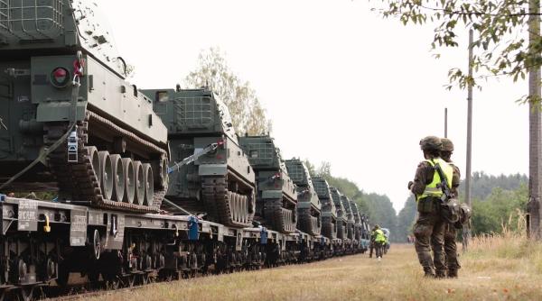 Singurul limbaj pe care Rusia îl cunoaște este forța. Avertisment de la Varșovia: NATO poate distruge complet rafinăriile rusești în șase săptămâni