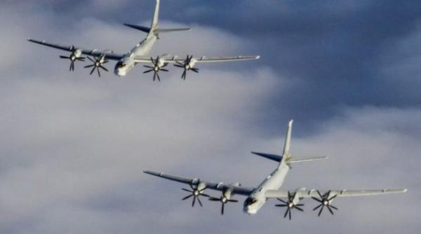 Bombardiere strategice rusești de tip Tu-95MS au patrulat deasupra mărilor arctice. Avioane de vânătoare occidentale au monitorizat zborul rușilor