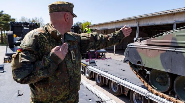 Fracura Europei în propria casă: Est-germanii refuză înarmarea Ucrainei, în timp ce extrema dreaptă capitalizează frica