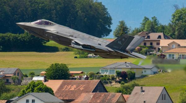 Avioanele F-35 pot să mai aștepte: Cum forțează parlamentarii elvețieni o anchetă oficială pentru contractul de șase miliarde de franci semnat cu Lockheed Martin 