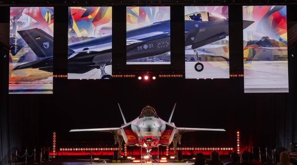Moment istoric pentru Germania: S-a tras cortina de pe primul ei avion F-35 (Foto). Luftwaffe are cel mai performant avion de luptă din lume