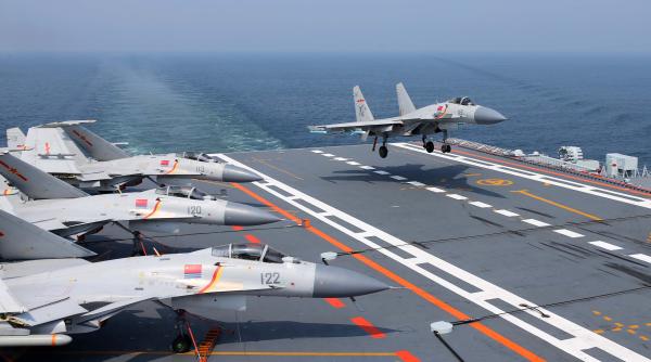 China desfășoară exerciții militare în jurul unei zone intens disputate din Marea Chinei de Sud