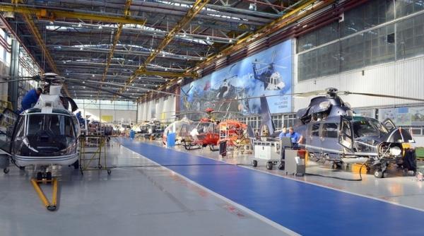 Achiziția de elicoptere H225M a stârnit proteste la Brașov. Sindicatul de la IAR Brașov acuză Guvernul că nu a implicat industria în achiziție și de măriri salariale ale conducerii IAR