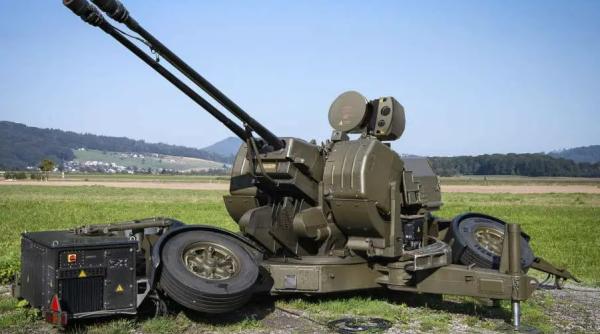 Avem informații noi. Toate cele 4 sisteme anti-dronă Oerlikon, modernizate de Rheinmetall, ajung în decembrie. Pot fi integrate cu Skynex luate prin SAFE?