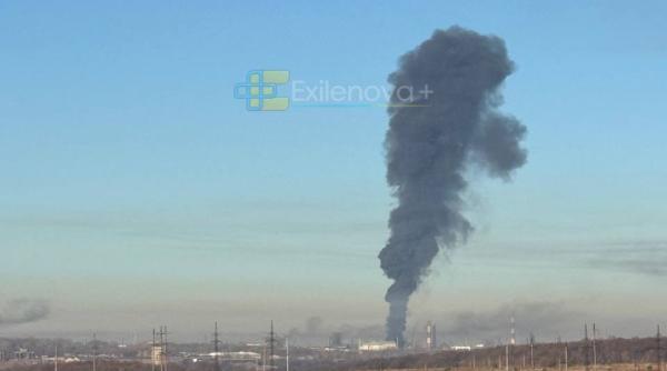 Ucraina ignoră avertismentele SUA și lovește din nou (FOTO): O a doua rafinărie gigant a Rusiei, incendiată la 1.400 de kilometri de graniță